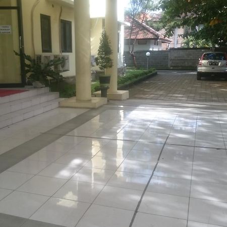 Edutel Undiksha Hotel Singaraja Exterior foto